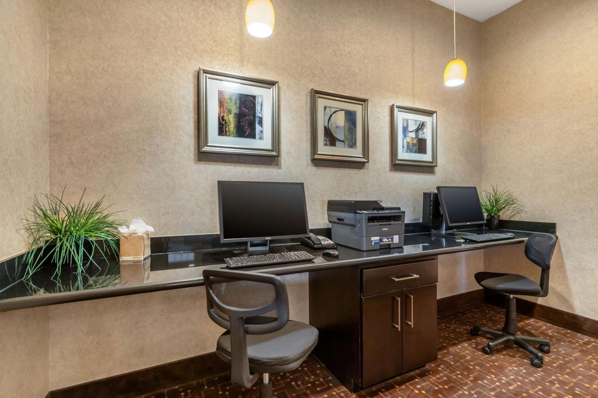 Best Western Plus Lytle Inn And Suites Eksteriør bilde