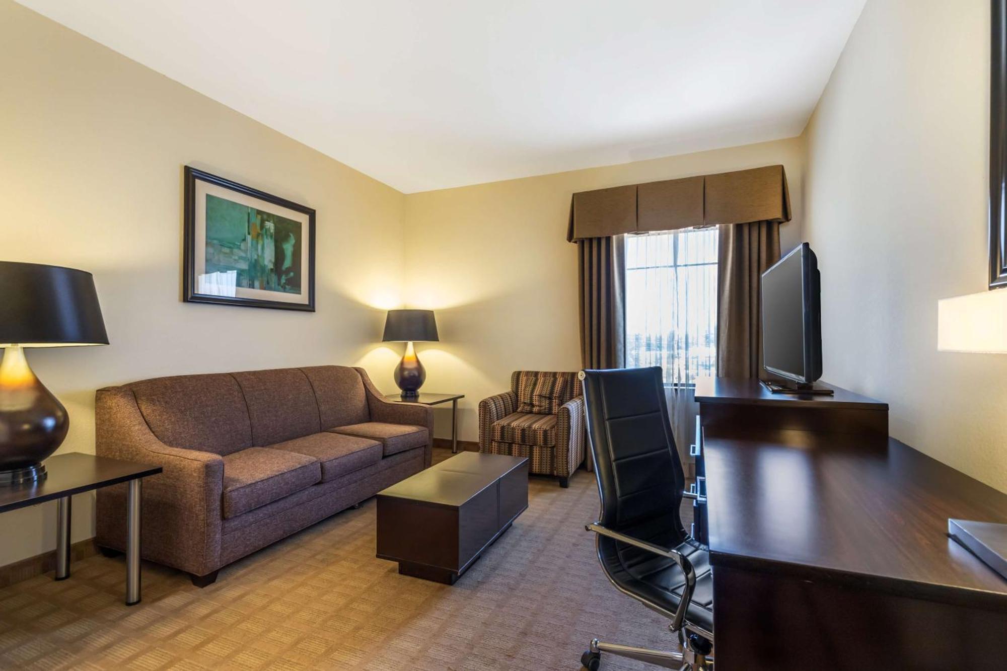 Best Western Plus Lytle Inn And Suites Eksteriør bilde